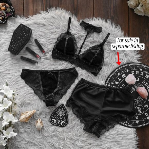 Killstar ✦ Pin Struck Bra & Panty Set ✦ Black Gothic Cage Straps Triangle Cups M - Picture 6 of 8